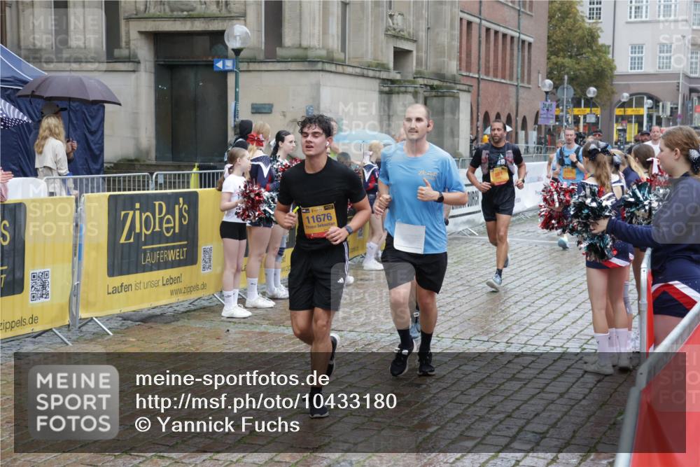 13.09.2026 - Kiel Lauf Yannick Fuchs http://msf.ph/oto/10433180 13.09.2026 11:41:59 Ziel 2430, 3629, 5774, 6895, 7247 meine-sportfotos.de
