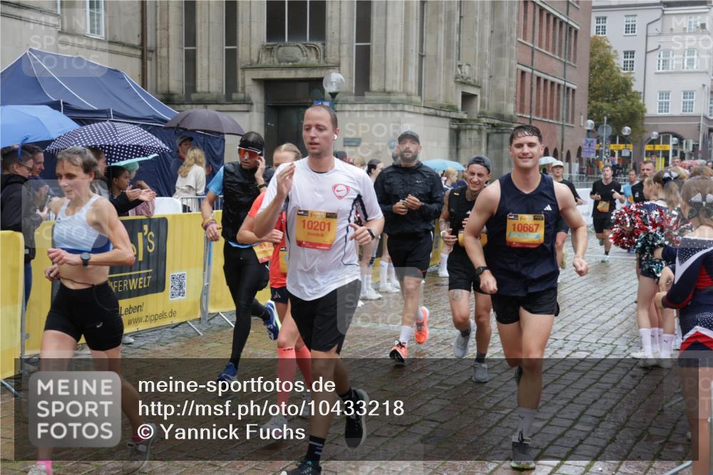 13.09.2026 - Kiel Lauf Yannick Fuchs http://msf.ph/oto/10433218 13.09.2026 11:42:05 Ziel 2430, 3629, 5774, 6895, 7247 meine-sportfotos.de