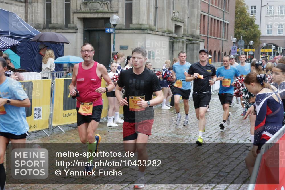 13.09.2026 - Kiel Lauf Yannick Fuchs http://msf.ph/oto/10433282 13.09.2026 11:42:27 Ziel 2430, 3629, 5774, 6895, 7247 meine-sportfotos.de