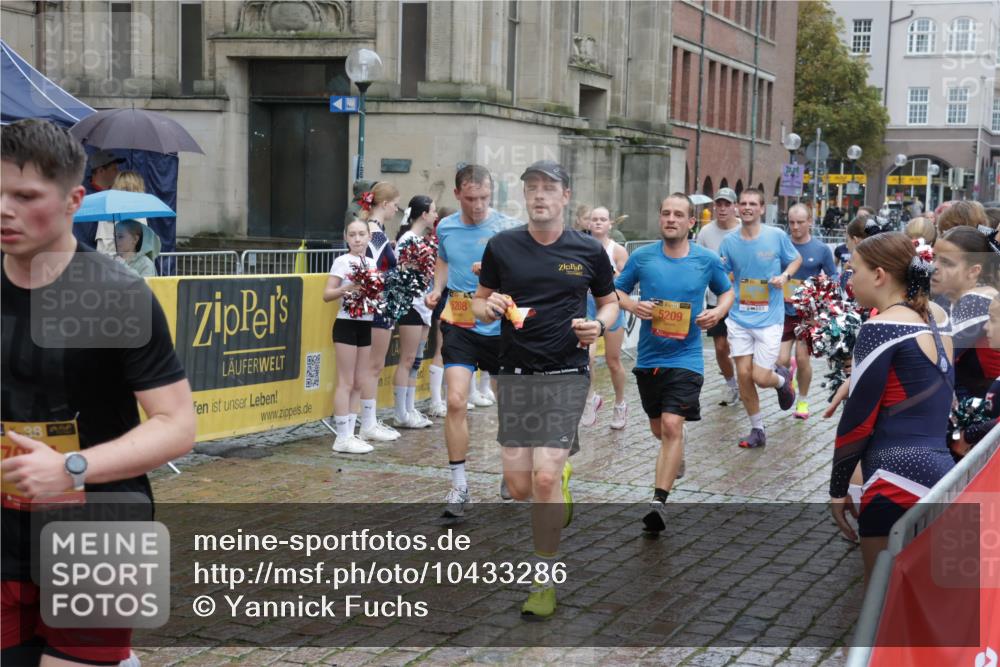 13.09.2026 - Kiel Lauf Yannick Fuchs http://msf.ph/oto/10433286 13.09.2026 11:42:28 Ziel 2430, 3629, 5774, 6895, 7247 meine-sportfotos.de