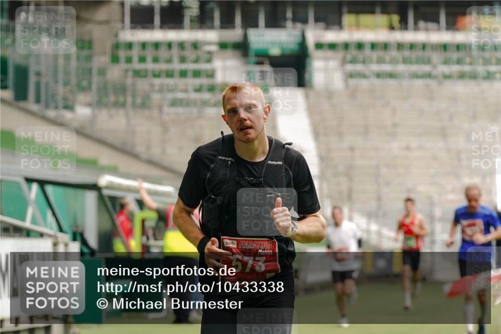13.09.2026 - 21. swb-Marathon Bremen Michael Burmester http://msf.ph/oto/10433338 13.09.2026 12:32:30 Laufen im Stadion 417, 482, 573, 668, 943, 1020, 1126, 1507, 1606, 1629, 2100, 4474, 6507, 8044, 8285, 314, 358, 520, 547, 553, 574, 649, 719, 858, 934, 959, 1161, 1253, 1256, 1391, 1428, 1525, 1724, 1783, 3662 meine-sportfotos.de