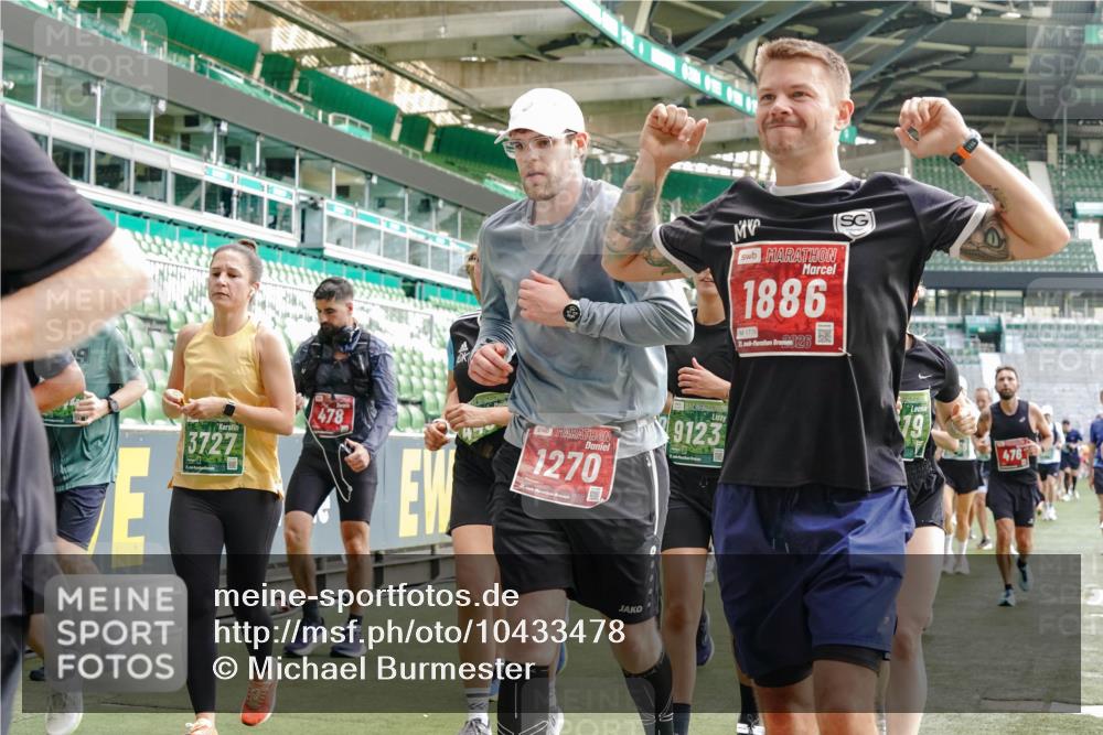 13.09.2026 - 21. swb-Marathon Bremen Michael Burmester http://msf.ph/oto/10433478 13.09.2026 13:30:30 Laufen im Stadion 122, 171, 224, 297, 405, 422, 476, 639, 754, 767, 806, 1114, 1217, 1242, 1270, 1314, 1529, 1615, 1633, 1634, 1775, 1810, 1811, 1886, 1983, 2216, 2238, 2242, 2249, 2263, 2326, 2368, 2372, 2436, 2449, 2546, 2615, 2629, 2637, 2643, 2677, 2719, 2738, 2740, 2830, 2869, 2871, 2877, 2918, 2952, 2994, 3020, 3053, 3094, 3101, 3129, 3227, 3274, 3286, 3361, 3401, 3563, 3605, 3723, 3755, 3758, 3873, 3876, 3898, 3929, 3953, 3965, 3971, 4011, 4056 meine-sportfotos.de