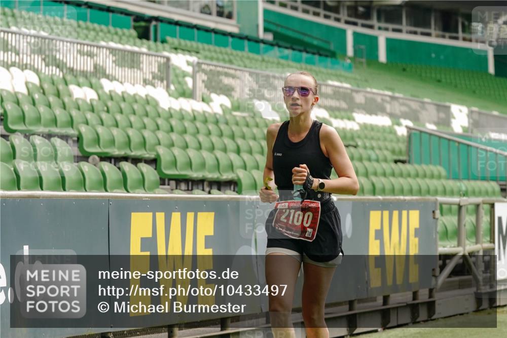 13.09.2026 - 21. swb-Marathon Bremen Michael Burmester http://msf.ph/oto/10433497 13.09.2026 12:33:20 Laufen im Stadion 299, 482, 525, 668, 943, 1020, 1126, 1212, 1507, 1606, 1629, 2072, 2100, 5428, 7741, 314, 520, 547, 719, 858, 934, 959, 1168, 1214, 1453, 5212, 6485 meine-sportfotos.de