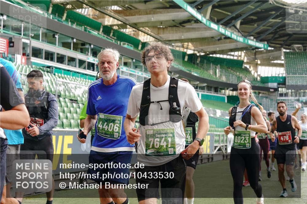 13.09.2026 - 21. swb-Marathon Bremen Michael Burmester http://msf.ph/oto/10433530 13.09.2026 13:30:32 Laufen im Stadion 122, 171, 224, 295, 297, 405, 422, 476, 639, 754, 767, 806, 840, 1114, 1217, 1242, 1270, 1314, 1529, 1615, 1633, 1634, 1775, 1810, 1811, 1886, 1983, 2216, 2238, 2242, 2249, 2263, 2326, 2368, 2372, 2436, 2449, 2546, 2615, 2629, 2637, 2643, 2677, 2719, 2738, 2740, 2830, 2869, 2871, 2877, 2918, 2952, 2994, 3020, 3053, 3094, 3101, 3129, 3227, 3274, 3286, 3361, 3401, 3563, 3605, 3723, 3758, 3873, 3876, 3898, 3918, 3929, 3965, 3971, 4011, 4056 meine-sportfotos.de
