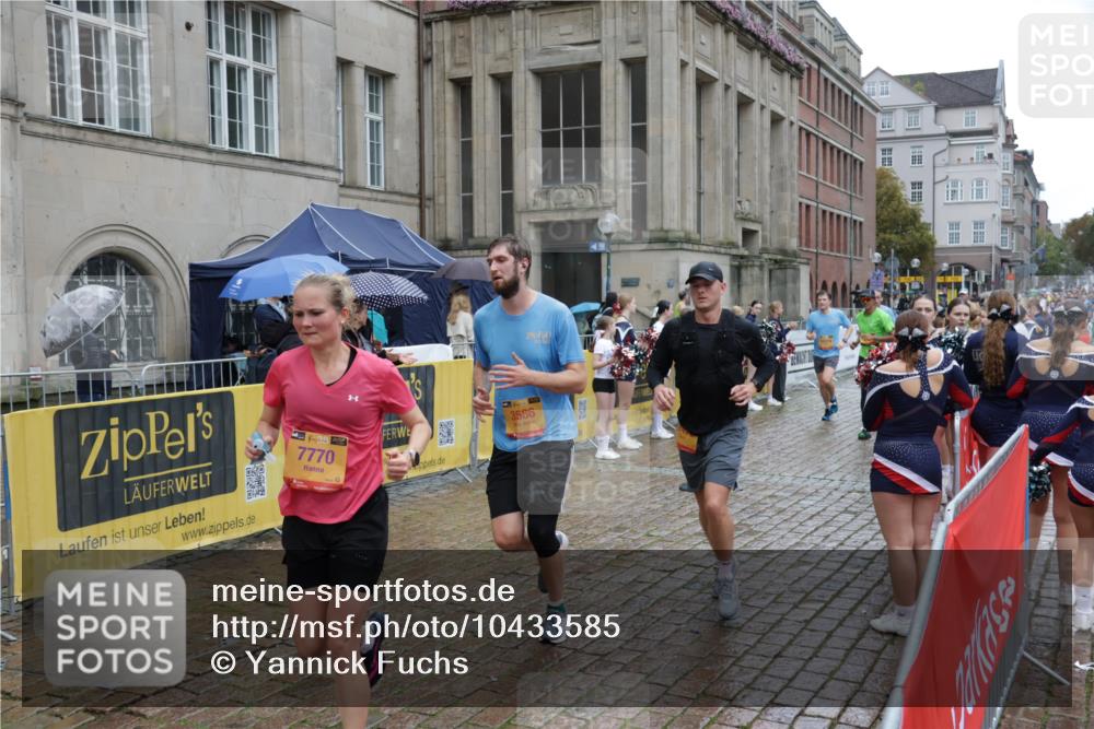 13.09.2026 - Kiel Lauf Yannick Fuchs http://msf.ph/oto/10433585 13.09.2026 11:42:57 Ziel 9569 meine-sportfotos.de