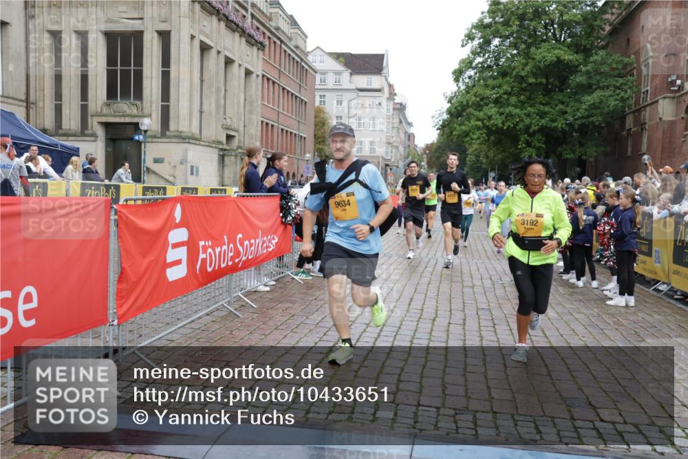 13.09.2026 - Kiel Lauf Yannick Fuchs http://msf.ph/oto/10433651 13.09.2026 09:47:29 Ziel 544, 591, 1324, 2870, 3192, 3629, 4480, 5517, 6072, 6575, 6639, 6696, 8231, 8503, 8540, 8777, 9634, 9936, 10789, 1235, 1402, 2587, 2759, 2779, 4238, 4940, 5167, 5217, 5351, 6074, 6207, 7461, 7731, 8524, 9091, 9385, 10009, 10076, 10224, 10301, 10555, 10731, 10742, 10744, 11862, 11964, 12622, 12635, 390, 466, 3373, 3735, 4011, 4103, 4365, 4400, 4460, 4479, 4952, 6078, 7767, 8096, 8833, 9528, 9697, 11654, 12099, 1402, 2718, 2779, 3808, 4087, 6638, 7446, 10322 meine-sportfotos.de
