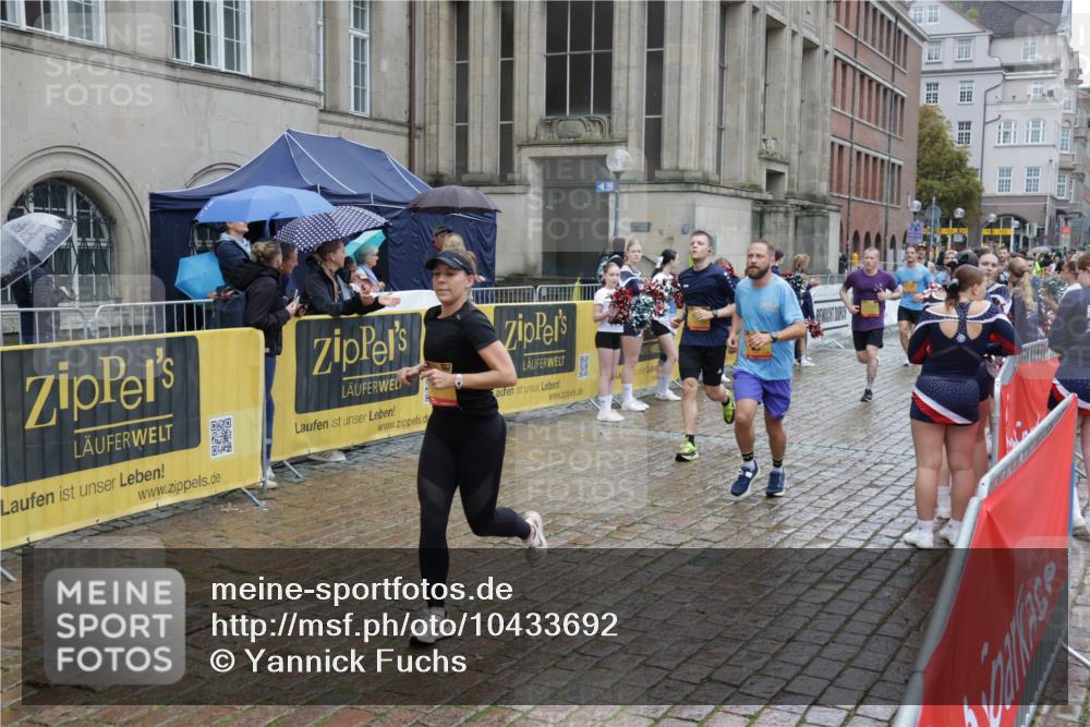 13.09.2026 - Kiel Lauf Yannick Fuchs http://msf.ph/oto/10433692 13.09.2026 11:43:11 Ziel 9569 meine-sportfotos.de