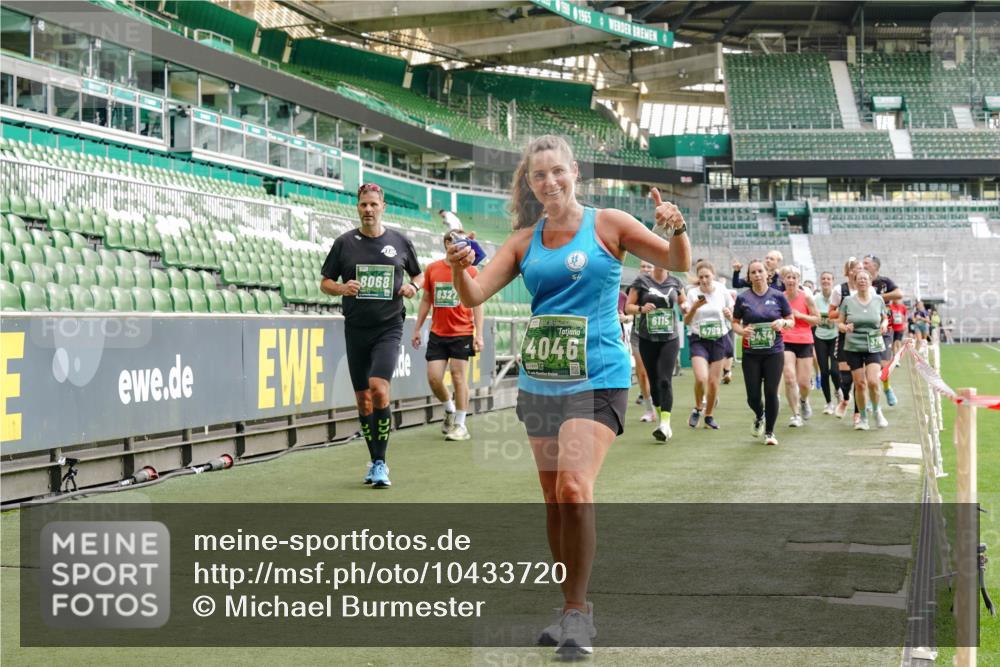 13.09.2026 - 21. swb-Marathon Bremen Michael Burmester http://msf.ph/oto/10433720 13.09.2026 13:31:21 Laufen im Stadion 122, 224, 295, 297, 386, 405, 487, 617, 639, 767, 806, 840, 965, 1114, 1142, 1310, 1314, 1326, 1329, 1427, 1529, 1775, 1801, 1810, 1811, 1869, 1892, 1897, 1904, 1983, 2216, 2242, 2249, 2253, 2344, 2368, 2372, 2615, 2629, 2637, 2643, 2677, 2719, 2726, 2738, 2869, 2871, 2877, 2918, 2945, 2952, 2994, 3038, 3094, 3101, 3140, 3223, 3227, 3379, 3401, 3426, 3572, 3644, 3723, 3736, 3873, 3876, 3918, 3929, 3944, 3960, 4056, 4162, 4309, 4460, 111 meine-sportfotos.de