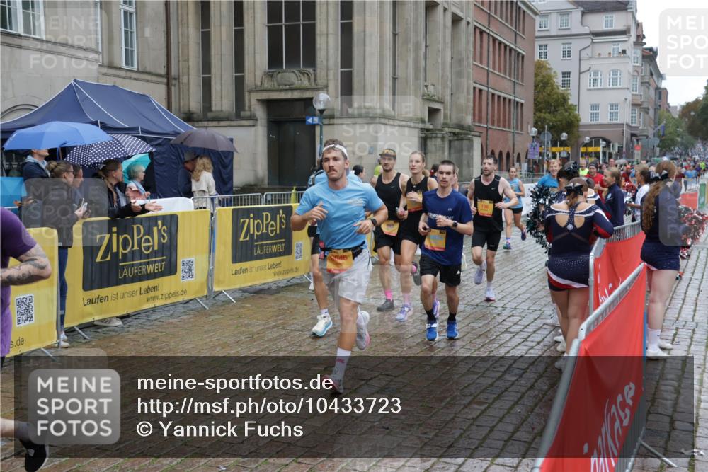 13.09.2026 - Kiel Lauf Yannick Fuchs http://msf.ph/oto/10433723 13.09.2026 11:43:15 Ziel 9569 meine-sportfotos.de