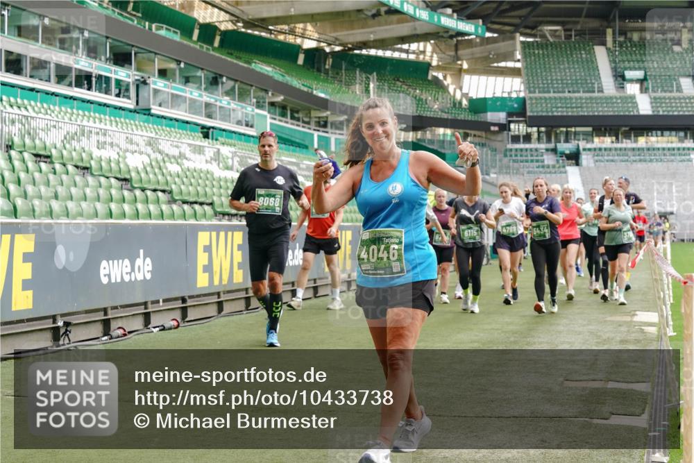 13.09.2026 - 21. swb-Marathon Bremen Michael Burmester http://msf.ph/oto/10433738 13.09.2026 13:31:21 Laufen im Stadion 122, 224, 295, 297, 386, 405, 487, 617, 639, 767, 806, 840, 965, 1114, 1142, 1310, 1314, 1326, 1329, 1427, 1529, 1775, 1801, 1810, 1811, 1869, 1892, 1897, 1904, 1983, 2216, 2242, 2249, 2253, 2344, 2368, 2372, 2615, 2629, 2637, 2643, 2677, 2719, 2726, 2738, 2869, 2871, 2877, 2918, 2945, 2952, 2994, 3038, 3094, 3101, 3140, 3223, 3227, 3379, 3401, 3426, 3572, 3644, 3723, 3736, 3873, 3876, 3918, 3929, 3944, 3960, 4056, 4162, 4309, 4460, 111 meine-sportfotos.de