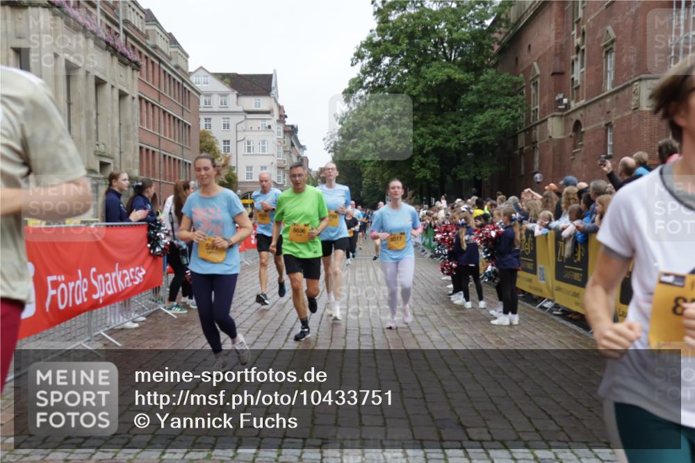 13.09.2026 - Kiel Lauf Yannick Fuchs http://msf.ph/oto/10433751 13.09.2026 09:47:33 Ziel 466, 544, 591, 2870, 3192, 3373, 3629, 4011, 4479, 4480, 5517, 6072, 6639, 6696, 7767, 8503, 8540, 8777, 8833, 9528, 9634, 9936, 10789, 544, 1235, 1324, 2587, 2759, 2870, 4238, 4940, 5167, 5217, 5351, 6074, 6575, 7461, 7731, 8231, 8524, 9091, 10009, 10076, 10224, 10555, 10742, 10744, 11862, 11964, 12622, 12635, 390, 1743, 2241, 3735, 3812, 4103, 4225, 4365, 4400, 4460, 4952, 5215, 6078, 6942, 8096, 9697, 10823, 11396, 11654, 12007, 12099, 12167, 1402, 2718, 2759, 2779 meine-sportfotos.de