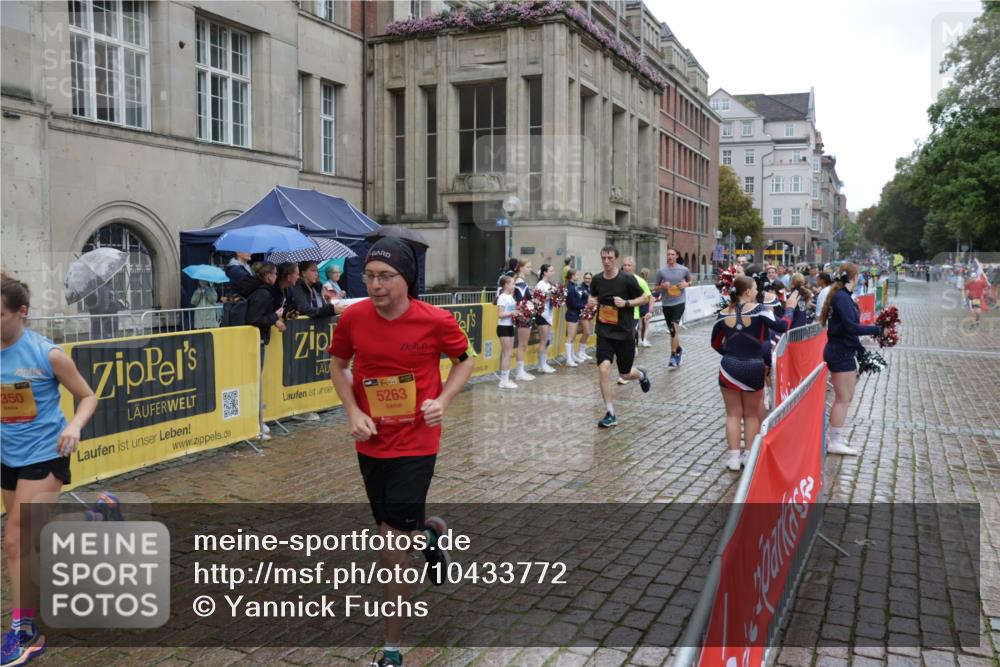 13.09.2026 - Kiel Lauf Yannick Fuchs http://msf.ph/oto/10433772 13.09.2026 11:43:19 Ziel 9569 meine-sportfotos.de