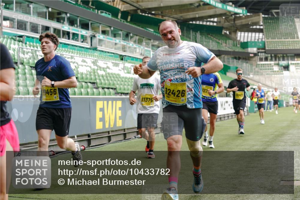 13.09.2026 - 21. swb-Marathon Bremen Michael Burmester http://msf.ph/oto/10433782 13.09.2026 10:24:39 Laufen im Stadion 10143, 10235, 10312, 10328, 10336, 10337, 10341, 10358, 10456, 10520, 10592, 10593, 10618, 10632, 10775, 10782, 10816, 10861, 10972, 10988, 11042, 11108, 11143, 11201, 11265, 11373, 11375, 11426, 11442, 11468, 11527, 11607, 11615, 11628, 11630, 11632, 11704, 11713, 11758, 11779, 11826, 11895, 11903, 11948, 12053, 12144, 12246, 12281, 12339, 12404, 12406, 12426, 12442, 12468, 12469, 12477, 12525, 13520, 13563, 13566, 13580, 13585, 13586 meine-sportfotos.de