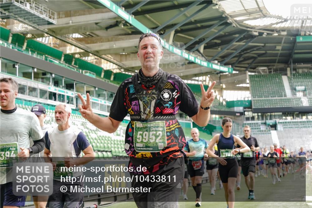 13.09.2026 - 21. swb-Marathon Bremen Michael Burmester http://msf.ph/oto/10433811 13.09.2026 13:31:30 Laufen im Stadion 122, 224, 295, 297, 344, 386, 405, 487, 617, 639, 806, 840, 965, 1114, 1133, 1142, 1310, 1314, 1326, 1329, 1427, 1529, 1775, 1801, 1810, 1811, 1869, 1892, 1897, 1904, 2216, 2242, 2249, 2253, 2270, 2344, 2368, 2372, 2556, 2615, 2629, 2637, 2643, 2677, 2719, 2726, 2869, 2871, 2877, 2918, 2945, 2952, 2994, 3038, 3094, 3101, 3140, 3223, 3227, 3379, 3401, 3426, 3572, 3644, 3723, 3736, 3746, 3873, 3876, 3918, 3944, 3960, 4162, 4309, 4460, 111 meine-sportfotos.de