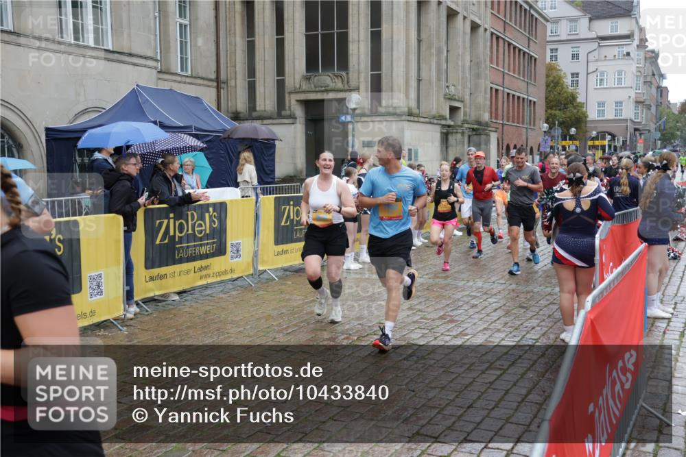 13.09.2026 - Kiel Lauf Yannick Fuchs http://msf.ph/oto/10433840 13.09.2026 11:43:24 Ziel 9569 meine-sportfotos.de