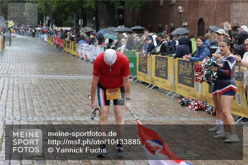 13.09.2026 - Kiel Lauf Yannick Fuchs http://msf.ph/oto/10433885 13.09.2026 11:43:32 Ziel 9569 meine-sportfotos.de