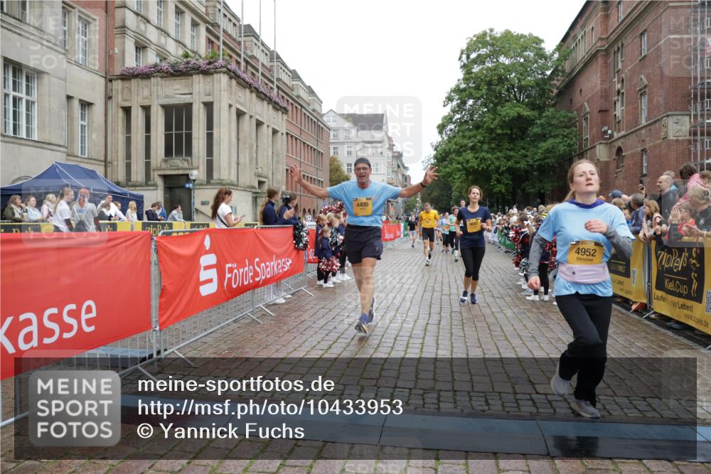 13.09.2026 - Kiel Lauf Yannick Fuchs http://msf.ph/oto/10433953 13.09.2026 09:47:44 Ziel 390, 466, 3373, 3735, 4011, 4103, 4365, 4400, 4460, 4479, 4952, 6078, 7767, 8096, 8503, 8833, 9528, 9697, 11654, 12099, 544, 591, 1235, 1324, 2587, 2870, 3192, 3629, 4480, 5167, 5517, 6072, 6575, 6639, 6696, 7461, 8231, 8503, 8524, 8540, 8777, 9091, 9634, 9936, 10076, 10555, 10789, 11964, 12635, 122, 218, 366, 1713, 1743, 2241, 2755, 3812, 4225, 4288, 4467, 4710, 5215, 6242, 6809, 6942, 7258, 9694, 10823, 11396, 12007, 12167, 12393, 2587, 7461, 9091 meine-sportfotos.de