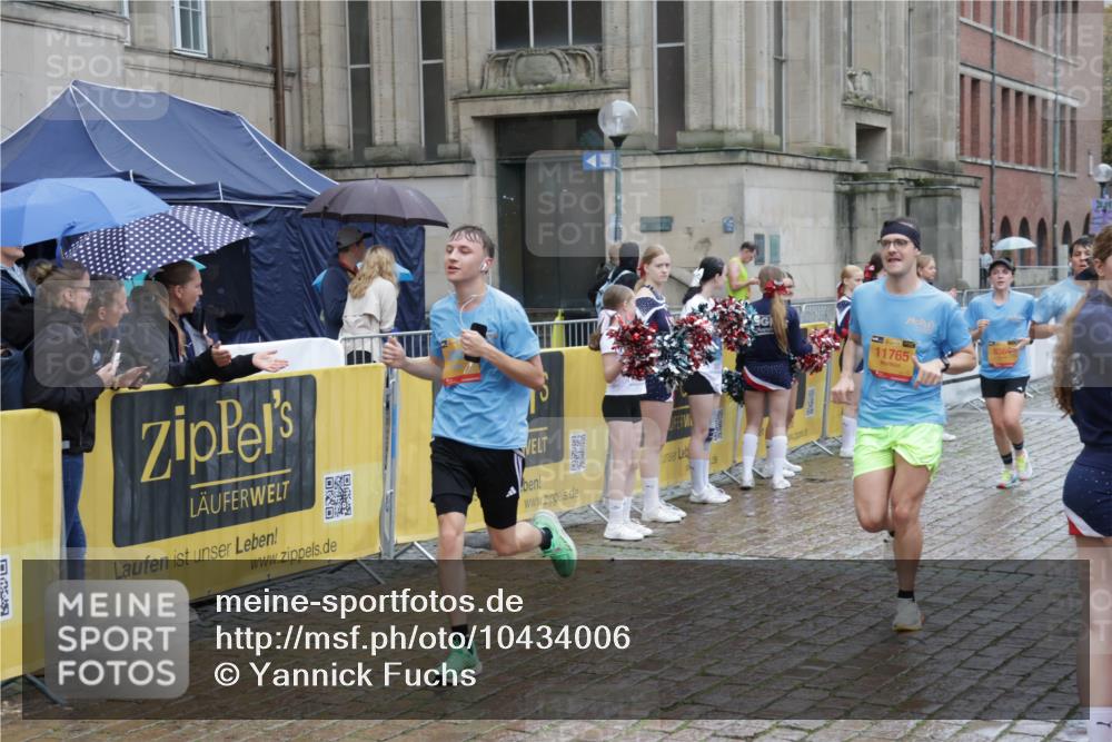 13.09.2026 - Kiel Lauf Yannick Fuchs http://msf.ph/oto/10434006 13.09.2026 11:43:49 Ziel 9569 meine-sportfotos.de