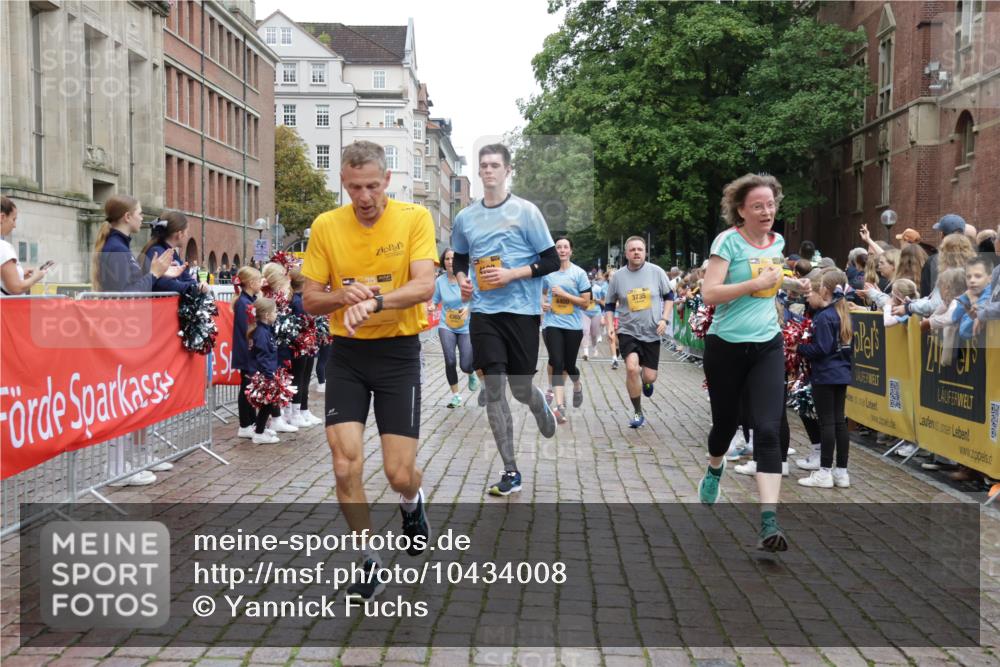 13.09.2026 - Kiel Lauf Yannick Fuchs http://msf.ph/oto/10434008 13.09.2026 09:47:47 Ziel 390, 466, 1743, 3735, 4011, 4103, 4365, 4400, 4460, 4479, 4952, 5215, 6078, 8096, 8833, 9528, 9697, 10823, 11396, 11654, 12099, 466, 544, 591, 1235, 1324, 2587, 2870, 3192, 3373, 3629, 4011, 4480, 5167, 5517, 6072, 6575, 6639, 6696, 7767, 8231, 8503, 8524, 8540, 8777, 8833, 9634, 9936, 10076, 10555, 10789, 12635, 122, 218, 366, 1227, 1713, 2241, 2755, 3812, 4225, 4288, 4467, 4710, 6242, 6809, 6942, 7258, 9694, 12007, 12167, 12393, 1235, 2587, 5167, 7461, 8524, 9091, 10076 meine-sportfotos.de