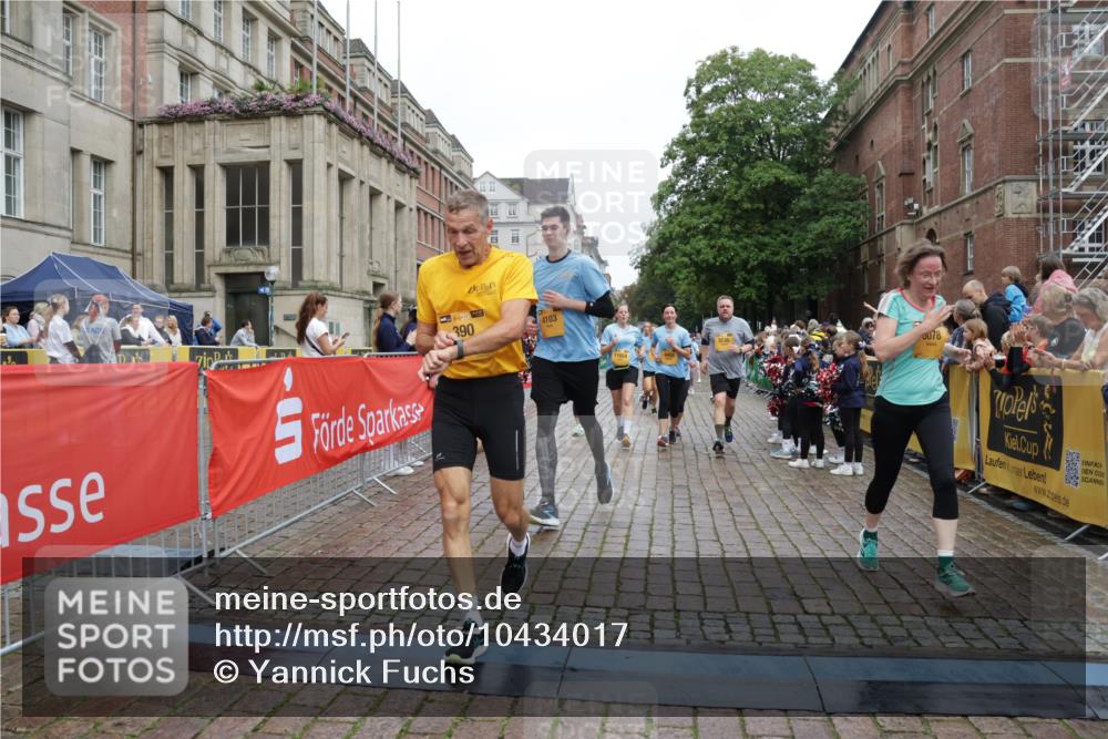 13.09.2026 - Kiel Lauf Yannick Fuchs http://msf.ph/oto/10434017 13.09.2026 09:47:48 Ziel 390, 1743, 2241, 3735, 3812, 4103, 4225, 4365, 4400, 4460, 4479, 4952, 5215, 6078, 6942, 8096, 9528, 9697, 10823, 11396, 11654, 12007, 12099, 12167, 466, 544, 591, 1235, 1324, 2870, 3192, 3373, 3629, 4011, 4479, 4480, 5167, 5517, 6072, 6575, 6639, 6696, 7767, 8231, 8503, 8524, 8540, 8777, 8833, 9528, 9634, 9936, 10076, 10555, 10789, 12635, 122, 218, 366, 1227, 1713, 2755, 4288, 4467, 4710, 6242, 6809, 7070, 7258, 8080, 9694, 12393, 1235, 2587, 5167, 7461, 8524, 9091, 10076 meine-sportfotos.de