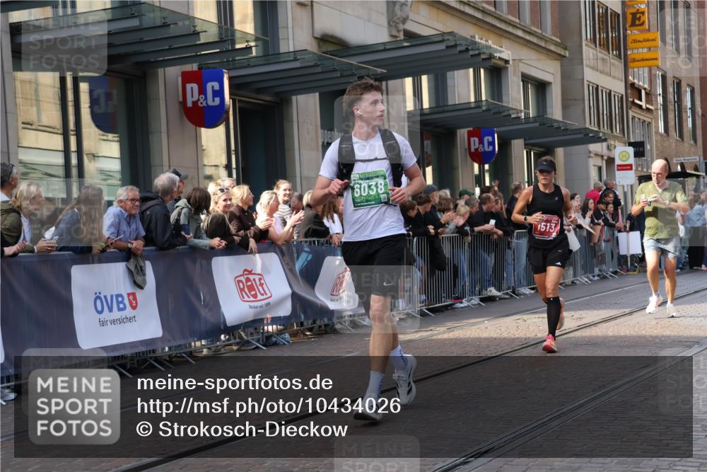 13.09.2026 - 21. swb-Marathon Bremen Strokosch-Dieckow http://msf.ph/oto/10434026 13.09.2026 13:13:02 Ziel 280, 621, 779, 987, 1207, 2130, 2360, 2498, 2882, 2962, 3566, 3625, 4582, 5345, 5769, 6038, 6394, 6407, 7874, 8197, 8464, 8477, 8568, 8963, 9092, 313, 868, 1513, 2350, 2442, 2498, 2559, 2801, 2858, 3988, 4605, 5379, 5965, 6349, 8029, 8291, 8419, 8798, 9217, 13106, 13140 meine-sportfotos.de