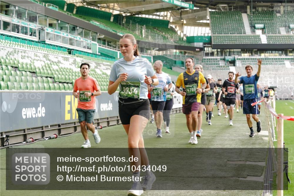 13.09.2026 - 21. swb-Marathon Bremen Michael Burmester http://msf.ph/oto/10434049 13.09.2026 13:32:53 Laufen im Stadion 155, 344, 350, 386, 487, 490, 594, 617, 690, 765, 786, 787, 1001, 1051, 1133, 1142, 1292, 1310, 1326, 1377, 1427, 1591, 1592, 1760, 1801, 1869, 1892, 1897, 1904, 1923, 2077, 2132, 2226, 2230, 2231, 2253, 2270, 2274, 2320, 2344, 2374, 2399, 2400, 2456, 2514, 2515, 2523, 2539, 2556, 2616, 2630, 2649, 2718, 2726, 2769, 2848, 2945, 2982, 3014, 3140, 3223, 3350, 3379, 3443, 3572, 3601, 3614, 3644, 3736, 3746, 3797, 3901, 3911, 3944, 3952, 3960, 4309, 4460 meine-sportfotos.de