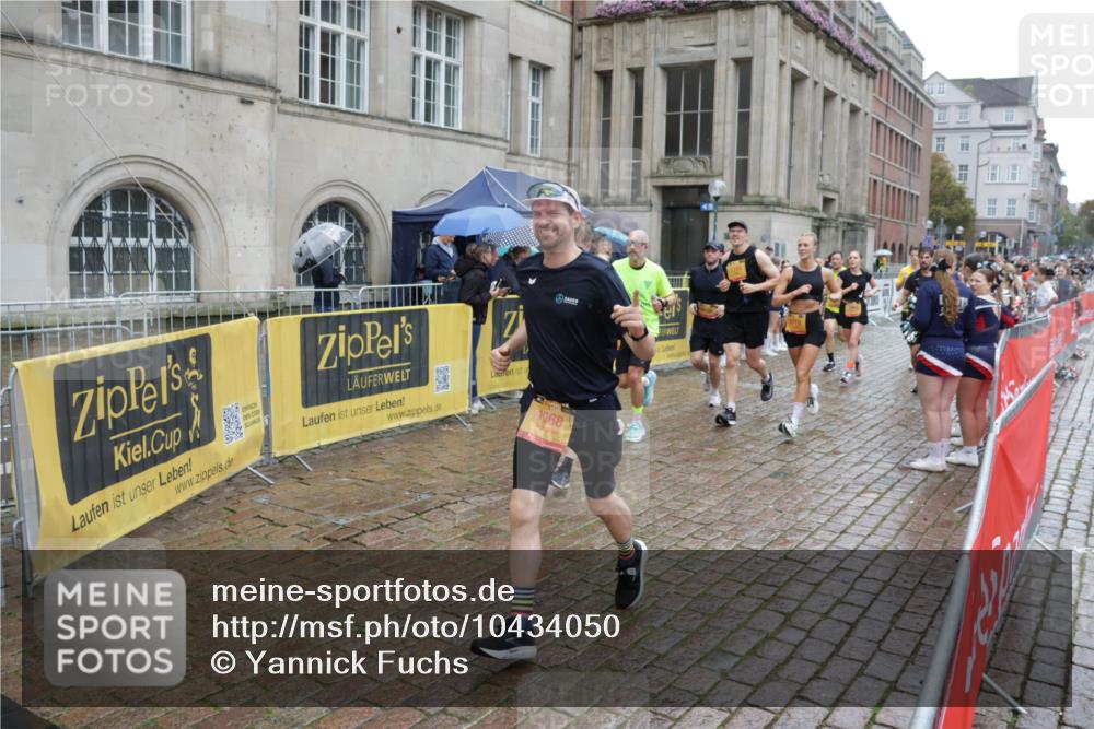 13.09.2026 - Kiel Lauf Yannick Fuchs http://msf.ph/oto/10434050 13.09.2026 11:43:57 Ziel  meine-sportfotos.de