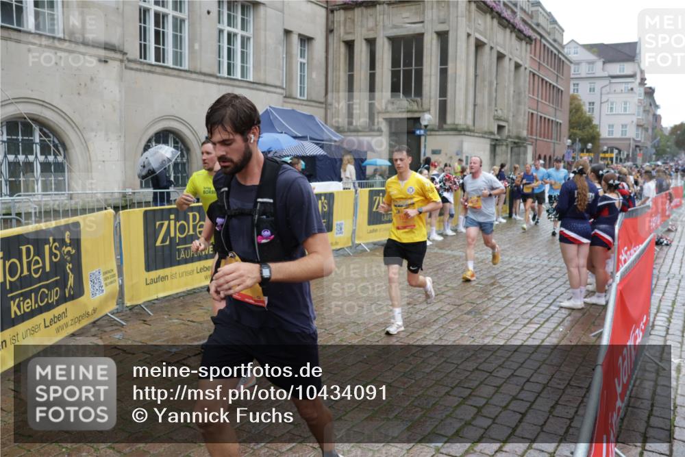 13.09.2026 - Kiel Lauf Yannick Fuchs http://msf.ph/oto/10434091 13.09.2026 11:44:00 Ziel  meine-sportfotos.de