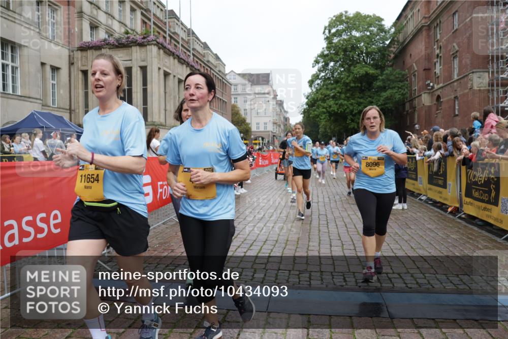 13.09.2026 - Kiel Lauf Yannick Fuchs http://msf.ph/oto/10434093 13.09.2026 09:47:51 Ziel 218, 390, 1743, 2241, 2755, 3735, 3812, 4103, 4225, 4365, 4400, 4460, 4952, 5215, 6078, 6942, 8096, 9697, 10823, 11396, 11654, 12007, 12099, 12167, 12393, 466, 544, 591, 1324, 2870, 3192, 3373, 3629, 4011, 4479, 4480, 4952, 5517, 6072, 6575, 6639, 6696, 7767, 8231, 8503, 8540, 8777, 8833, 9528, 9634, 9936, 10555, 10789, 122, 366, 872, 1227, 1713, 4219, 4288, 4467, 4710, 6242, 6809, 7070, 7258, 7481, 8080, 9694, 9755, 1235, 2587, 5167, 7461, 8524, 9091, 10076, 10555 meine-sportfotos.de