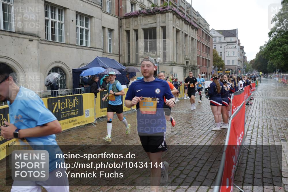 13.09.2026 - Kiel Lauf Yannick Fuchs http://msf.ph/oto/10434144 13.09.2026 11:44:05 Ziel  meine-sportfotos.de