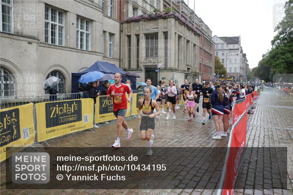 13.09.2026 - Kiel Lauf Yannick Fuchs http://msf.ph/oto/10434195 13.09.2026 11:44:09 Ziel  meine-sportfotos.de