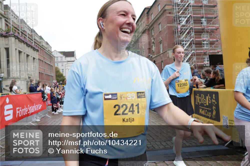 13.09.2026 - Kiel Lauf Yannick Fuchs http://msf.ph/oto/10434221 13.09.2026 09:47:57 Ziel 122, 218, 1713, 1743, 2241, 2755, 3735, 3812, 4225, 4288, 4365, 4460, 4710, 5215, 6809, 6942, 7258, 8096, 9694, 10823, 11396, 11654, 12007, 12167, 12393, 390, 466, 544, 591, 2870, 3192, 3373, 3629, 3735, 4011, 4103, 4400, 4479, 4480, 4952, 5517, 6072, 6078, 6639, 6696, 7767, 8503, 8540, 8777, 8833, 9528, 9634, 9697, 9936, 10789, 12099, 366, 872, 1047, 1227, 1976, 2656, 2671, 2970, 4219, 4467, 6242, 7070, 7247, 7481, 8080, 9755, 10200, 10555 meine-sportfotos.de