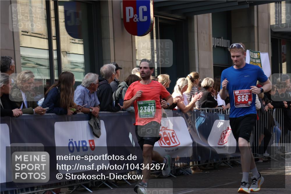 13.09.2026 - 21. swb-Marathon Bremen Strokosch-Dieckow http://msf.ph/oto/10434267 13.09.2026 13:13:11 Ziel 280, 779, 2130, 2360, 2401, 2767, 2882, 2962, 3566, 6038, 6394, 6407, 7493, 8197, 8477, 8568, 8840, 8963, 9442, 13099, 280, 313, 621, 868, 987, 1207, 1513, 2442, 2498, 2559, 2801, 2858, 3566, 3625, 4582, 5345, 5379, 5769, 5965, 6349, 7874, 8291, 8419, 8464, 8798, 9092, 9217, 13140 meine-sportfotos.de