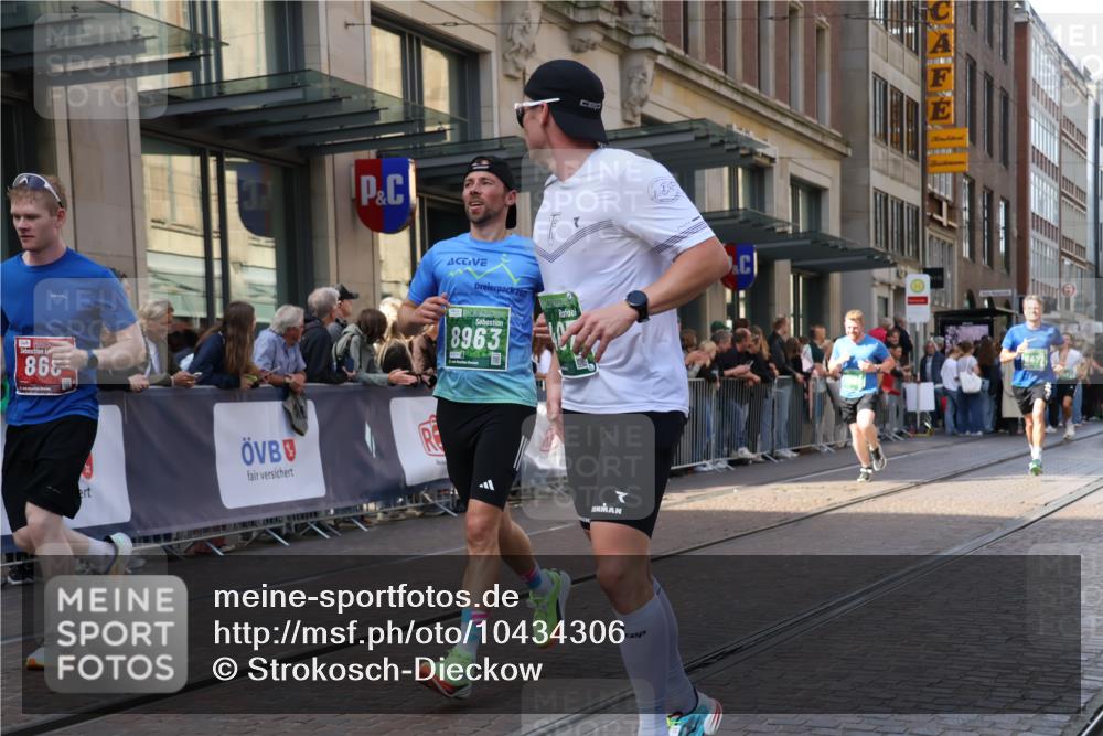13.09.2026 - 21. swb-Marathon Bremen Strokosch-Dieckow http://msf.ph/oto/10434306 13.09.2026 13:13:12 Ziel 779, 2130, 2360, 2401, 2767, 2882, 2962, 6038, 6394, 6407, 7493, 8197, 8477, 8568, 8840, 8963, 9442, 13099, 280, 313, 621, 868, 987, 1207, 1513, 2442, 2498, 2559, 2801, 2858, 2962, 3566, 3625, 4582, 5345, 5379, 5769, 5965, 6349, 7874, 8197, 8291, 8419, 8464, 8798, 9092, 9217, 13140 meine-sportfotos.de