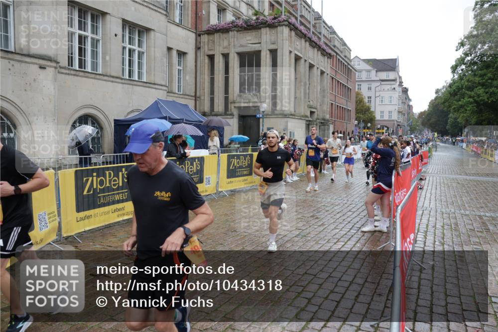 13.09.2026 - Kiel Lauf Yannick Fuchs http://msf.ph/oto/10434318 13.09.2026 11:44:20 Ziel  meine-sportfotos.de