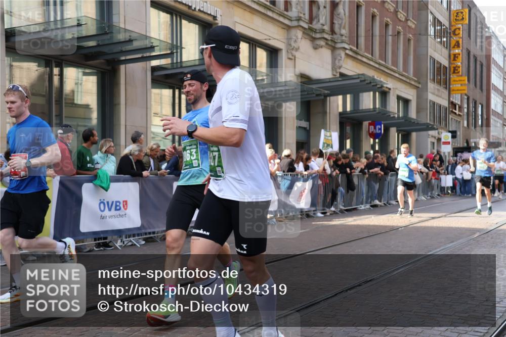 13.09.2026 - 21. swb-Marathon Bremen Strokosch-Dieckow http://msf.ph/oto/10434319 13.09.2026 13:13:12 Ziel 779, 2130, 2360, 2401, 2767, 2882, 2962, 6038, 6394, 6407, 7493, 8197, 8477, 8568, 8840, 8963, 9442, 13099, 280, 313, 621, 868, 987, 1207, 1513, 2442, 2498, 2559, 2801, 2858, 2962, 3566, 3625, 4582, 5345, 5379, 5769, 5965, 6349, 7874, 8197, 8291, 8419, 8464, 8798, 9092, 9217, 13140 meine-sportfotos.de