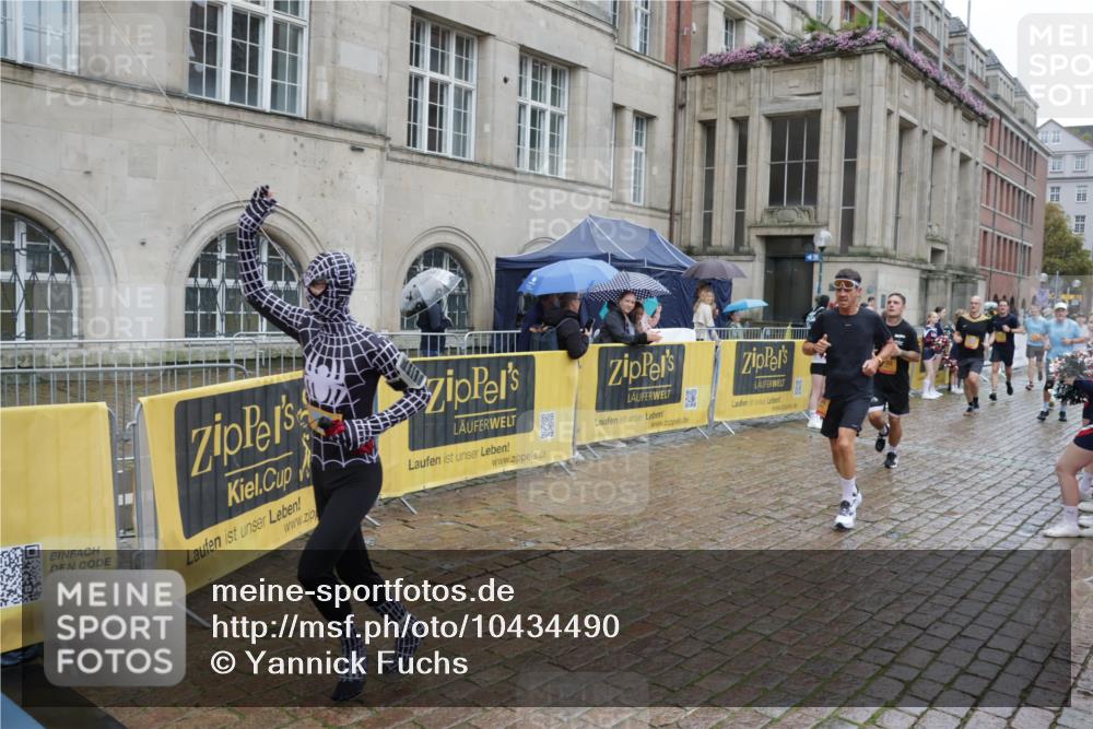 13.09.2026 - Kiel Lauf Yannick Fuchs http://msf.ph/oto/10434490 13.09.2026 11:44:31 Ziel  meine-sportfotos.de