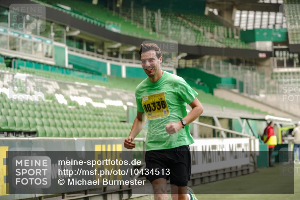 13.09.2026 - 21. swb-Marathon Bremen Michael Burmester http://msf.ph/oto/10434513 13.09.2026 10:25:00 Laufen im Stadion 10143, 10235, 10312, 10328, 10336, 10337, 10341, 10346, 10358, 10456, 10520, 10592, 10593, 10618, 10632, 10742, 10775, 10816, 10861, 10972, 10988, 11020, 11042, 11108, 11143, 11201, 11265, 11312, 11373, 11375, 11426, 11442, 11447, 11468, 11527, 11607, 11615, 11628, 11630, 11632, 11704, 11758, 11779, 11826, 11895, 11903, 11948, 12144, 12246, 12281, 12406, 12426, 12442, 12468, 12469, 12477, 12525, 13520, 13566, 13580, 13585, 13586 meine-sportfotos.de