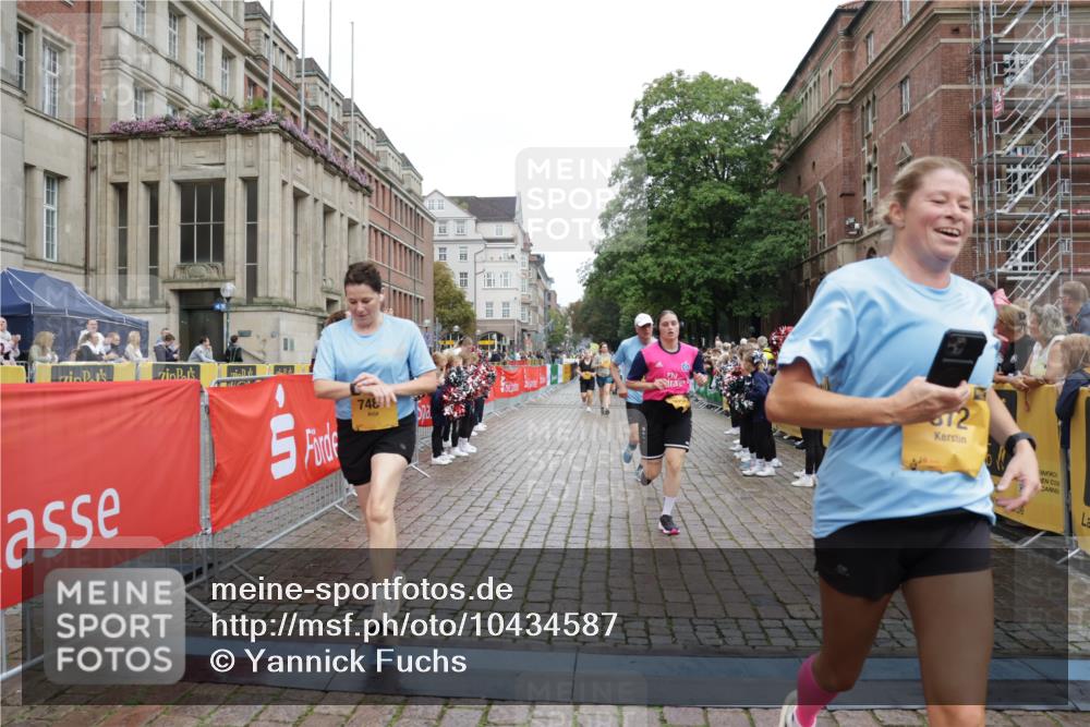 13.09.2026 - Kiel Lauf Yannick Fuchs http://msf.ph/oto/10434587 13.09.2026 09:48:13 Ziel 366, 872, 1047, 1227, 1976, 2656, 2671, 2970, 4219, 4467, 6242, 7070, 7247, 7481, 8080, 9755, 10200, 11954, 122, 218, 366, 390, 1713, 1743, 2241, 2755, 3735, 3812, 4103, 4225, 4288, 4365, 4400, 4460, 4479, 4710, 4952, 5215, 6078, 6242, 6809, 6942, 7258, 8096, 9528, 9694, 9697, 10823, 11396, 11654, 12007, 12099, 12167, 12393, 1493, 2943, 4350, 5185, 5518, 5825, 6464, 8455, 466, 3373, 4011, 4479, 4480, 4952, 5517, 6696, 7767, 8503, 8833, 9528, 10789 meine-sportfotos.de