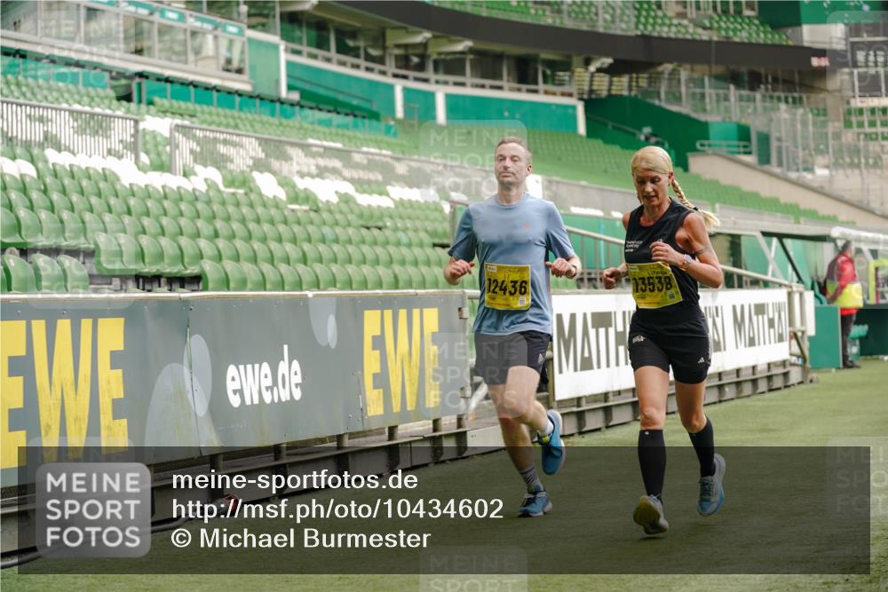13.09.2026 - 21. swb-Marathon Bremen Michael Burmester http://msf.ph/oto/10434602 13.09.2026 10:25:07 Laufen im Stadion 10143, 10312, 10328, 10336, 10337, 10342, 10346, 10358, 10456, 10520, 10592, 10593, 10618, 10632, 10742, 10775, 10816, 10861, 10972, 10988, 11019, 11020, 11042, 11088, 11108, 11143, 11201, 11265, 11312, 11373, 11375, 11426, 11442, 11447, 11468, 11527, 11607, 11615, 11628, 11630, 11632, 11704, 11758, 11779, 11826, 11895, 11903, 11948, 12144, 12246, 12281, 12406, 12426, 12442, 12468, 12469, 12477, 12525, 13520, 13566, 13580, 13585, 13586 meine-sportfotos.de