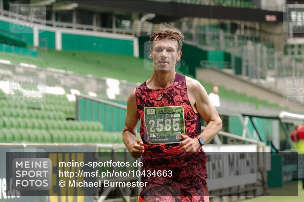 13.09.2026 - 21. swb-Marathon Bremen Michael Burmester http://msf.ph/oto/10434663 13.09.2026 12:36:47 Laufen im Stadion 365, 466, 658, 850, 1288, 1385, 1485, 1550, 1583, 1754, 1875, 1993, 2073, 2585, 3617, 4232, 7244, 7692, 7768, 8075, 8729, 13033, 299, 482, 525, 668, 919, 1212, 1606, 1629, 2072, 5428, 7741 meine-sportfotos.de