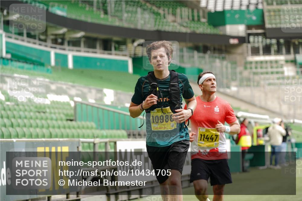 13.09.2026 - 21. swb-Marathon Bremen Michael Burmester http://msf.ph/oto/10434705 13.09.2026 10:25:11 Laufen im Stadion 10143, 10312, 10328, 10336, 10337, 10342, 10346, 10358, 10398, 10456, 10520, 10593, 10618, 10632, 10742, 10775, 10816, 10861, 10972, 10987, 10988, 11019, 11020, 11042, 11088, 11108, 11143, 11201, 11265, 11312, 11373, 11375, 11426, 11442, 11447, 11468, 11527, 11607, 11615, 11628, 11630, 11632, 11704, 11758, 11779, 11826, 11895, 11903, 11948, 12144, 12246, 12281, 12406, 12426, 12442, 12468, 12469, 12477, 12525, 13520, 13566, 13580, 13585, 13586 meine-sportfotos.de