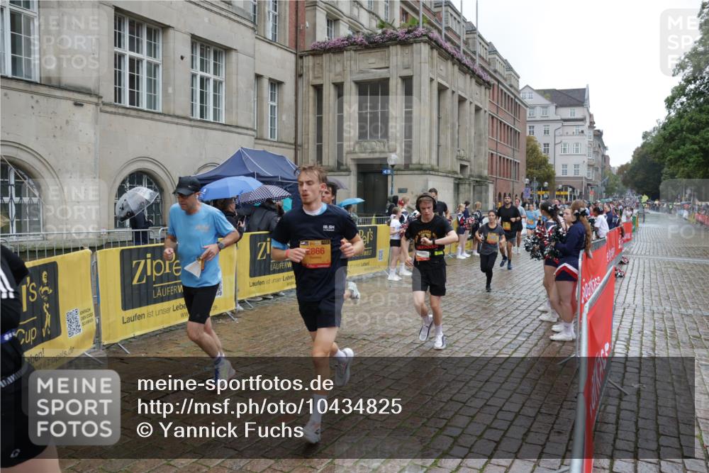 13.09.2026 - Kiel Lauf Yannick Fuchs http://msf.ph/oto/10434825 13.09.2026 11:44:54 Ziel  meine-sportfotos.de