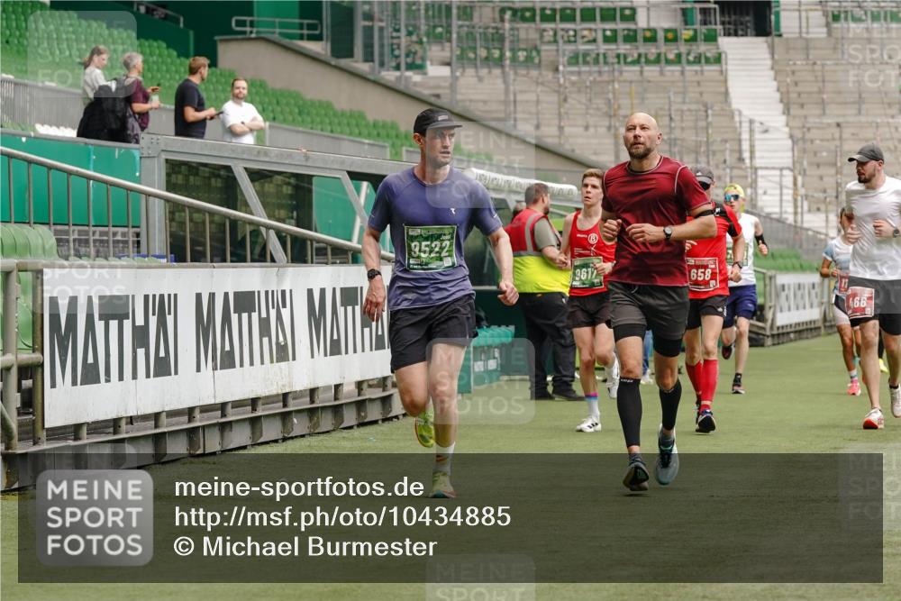 13.09.2026 - 21. swb-Marathon Bremen Michael Burmester http://msf.ph/oto/10434885 13.09.2026 12:37:13 Laufen im Stadion 365, 466, 658, 850, 1090, 1288, 1385, 1485, 1583, 1604, 1754, 1993, 2073, 2585, 3617, 7244, 7768, 8075, 8081, 8729, 13033, 250, 272, 299, 525, 919, 1089, 1212, 1606, 1629, 2072, 5428, 7741 meine-sportfotos.de