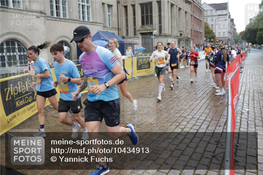 13.09.2026 - Kiel Lauf Yannick Fuchs http://msf.ph/oto/10434913 13.09.2026 11:45:00 Ziel  meine-sportfotos.de