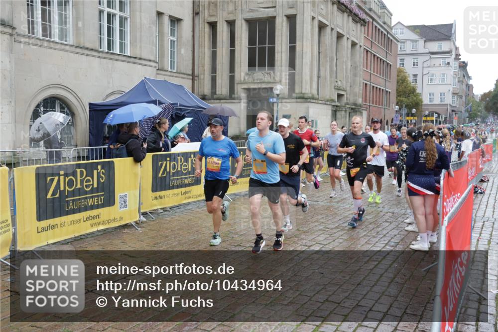 13.09.2026 - Kiel Lauf Yannick Fuchs http://msf.ph/oto/10434964 13.09.2026 11:45:09 Ziel  meine-sportfotos.de