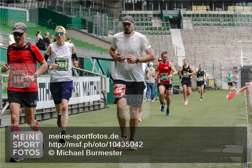 13.09.2026 - 21. swb-Marathon Bremen Michael Burmester http://msf.ph/oto/10435042 13.09.2026 12:37:20 Laufen im Stadion 365, 466, 658, 850, 895, 1090, 1118, 1288, 1385, 1485, 1583, 1604, 1754, 1993, 2073, 2585, 2670, 3617, 7244, 7768, 8075, 8081, 8729, 9522, 13033, 250, 272, 299, 525, 919, 1089, 1212, 2072, 5428, 7741 meine-sportfotos.de