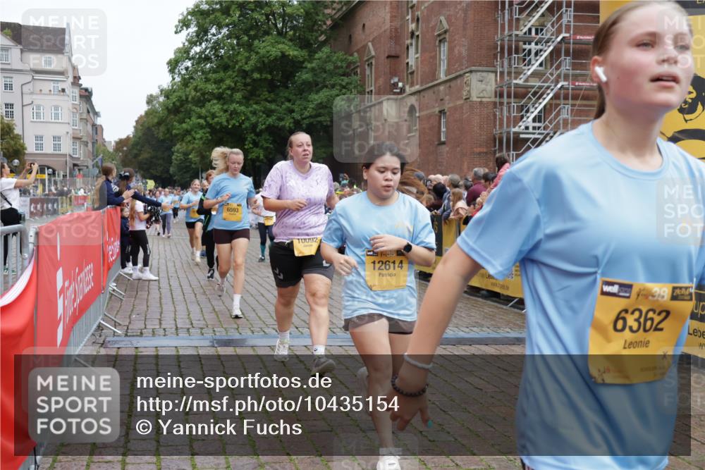 13.09.2026 - Kiel Lauf Yannick Fuchs http://msf.ph/oto/10435154 13.09.2026 09:48:58 Ziel 830, 1547, 2663, 2852, 2921, 3418, 3550, 4961, 6065, 6278, 6362, 6593, 8844, 9058, 9209, 9219, 9691, 10092, 11184, 11294, 11411, 12614, 467, 1493, 1547, 1731, 2047, 2663, 2676, 2852, 2943, 3509, 3843, 4350, 5518, 5784, 6239, 7071, 7432, 7448, 8455, 9382, 9384, 10458, 10729, 10961, 11054, 11184, 11694, 221, 784, 1559, 1561, 2115, 2592, 2626, 2731, 2867, 3094, 4173, 4333, 8617, 8681, 9001, 10150, 11190, 11322, 11989, 11990, 1047, 1493, 1976, 2656, 2671, 4350, 5185, 5518 meine-sportfotos.de