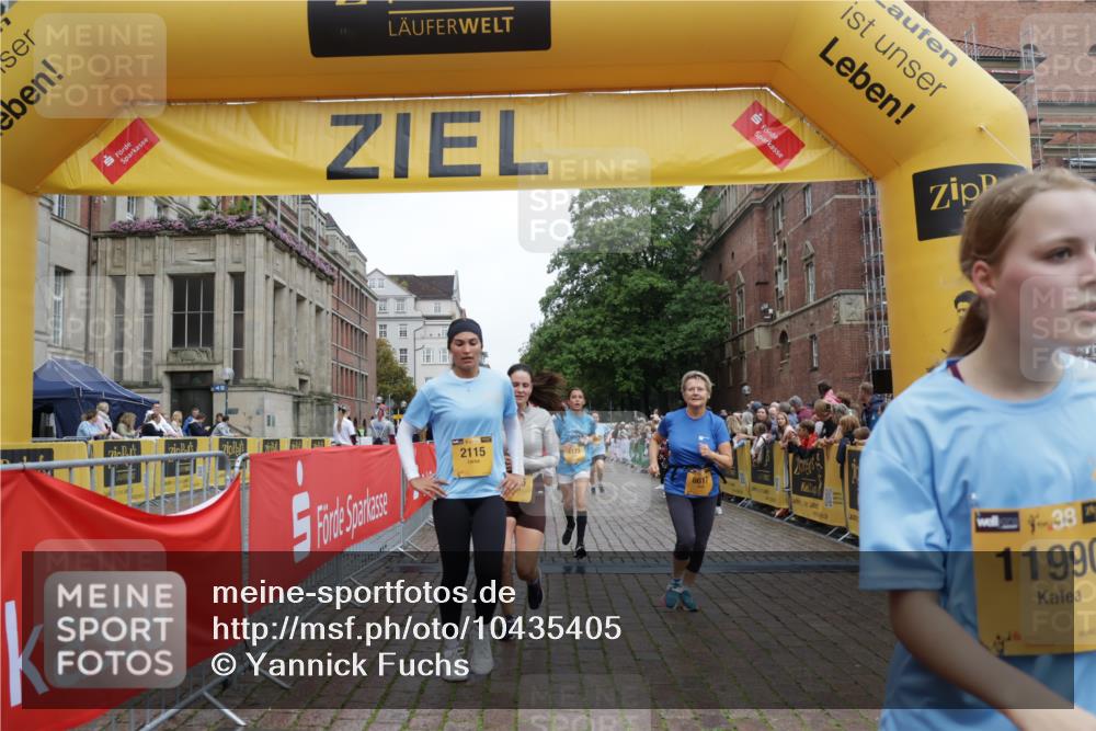 13.09.2026 - Kiel Lauf Yannick Fuchs http://msf.ph/oto/10435405 13.09.2026 09:49:20 Ziel 784, 2115, 2327, 2592, 2626, 2731, 2919, 3094, 3785, 4173, 4364, 4711, 4962, 5404, 8617, 8681, 8869, 10145, 11989, 11990, 12632, 221, 830, 1547, 1559, 1561, 2047, 2592, 2663, 2852, 2867, 2921, 3418, 3550, 4333, 4961, 6065, 6278, 6362, 6593, 8844, 9001, 9058, 9209, 9219, 9691, 10092, 10150, 10961, 11184, 11190, 11294, 11322, 11411, 12614, 2065, 4363, 4376, 9944, 11973, 12492, 1547, 2047, 2663, 3509, 5784, 6239, 7071, 7448, 9382, 9384, 10458 meine-sportfotos.de