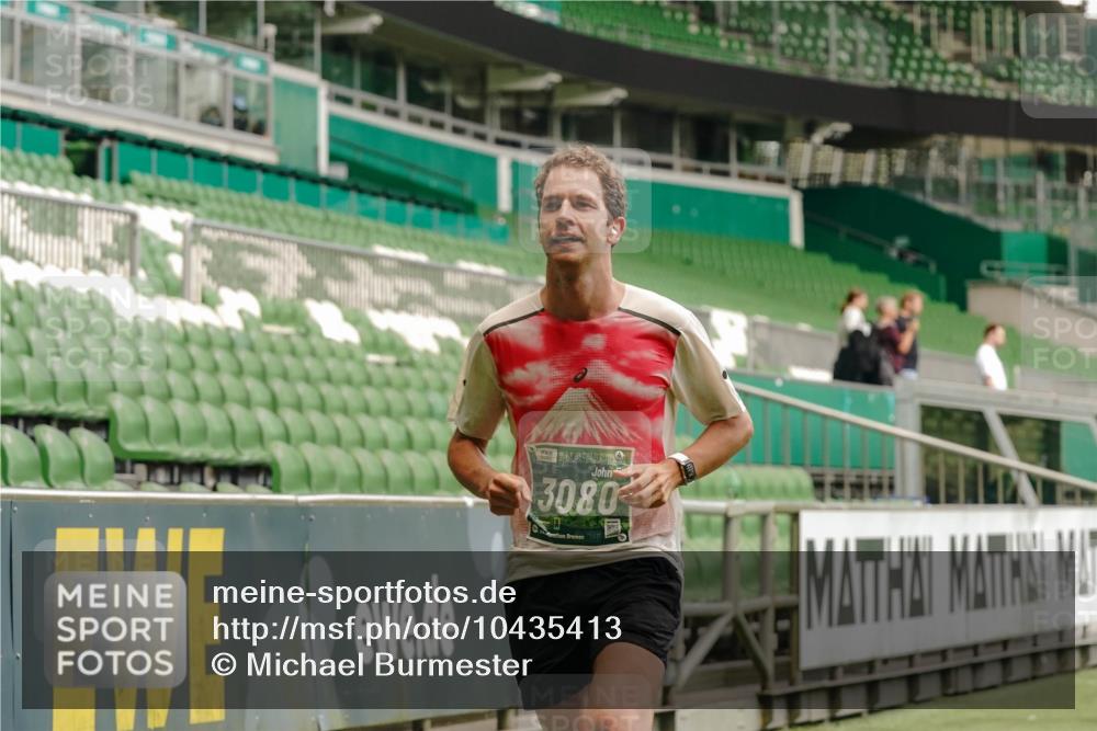 13.09.2026 - 21. swb-Marathon Bremen Michael Burmester http://msf.ph/oto/10435413 13.09.2026 12:37:44 Laufen im Stadion 346, 365, 466, 658, 895, 1090, 1118, 1288, 1385, 1485, 1583, 1604, 1754, 2073, 2141, 2352, 2585, 2670, 3080, 3606, 3617, 6112, 7244, 7650, 7768, 8077, 8081, 8729, 9399, 9522, 9617, 250, 272, 299, 525, 919, 1089, 1212, 2072, 5428, 7741 meine-sportfotos.de